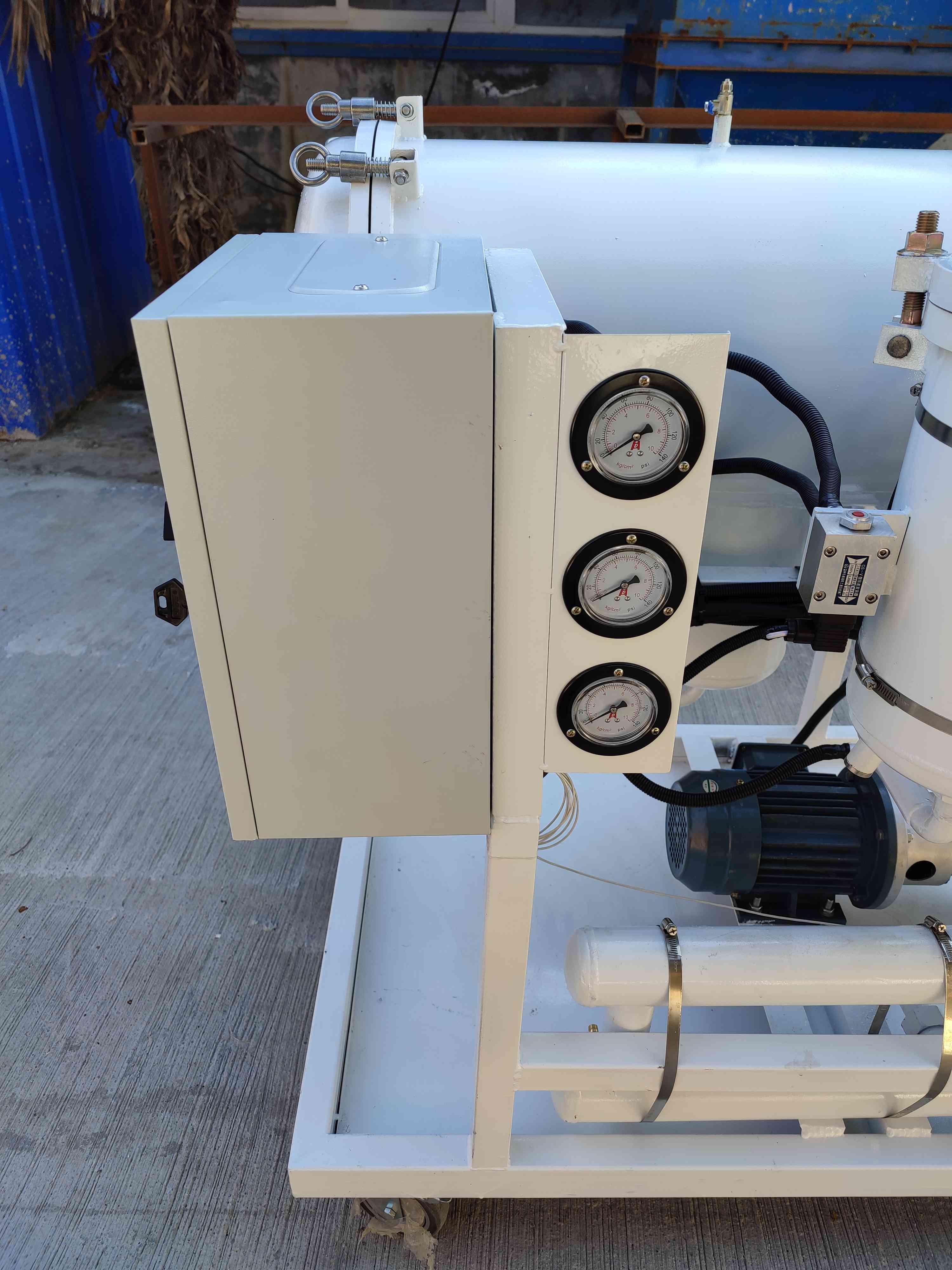 AOP-1V series efficient vacuum oil purifier